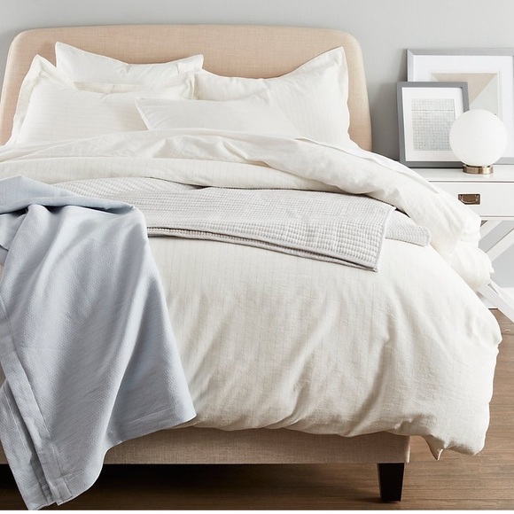 Nestwell Pinstripe King size 3-pcs Duvet Cover set Cotton/linen blended NEW - Picture 1 of 10